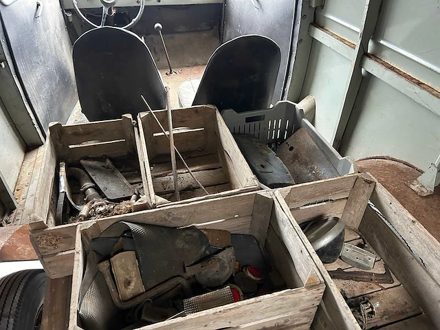 Fordson van - e83w 10cwt - oldtimer - afbeelding 27 van  35