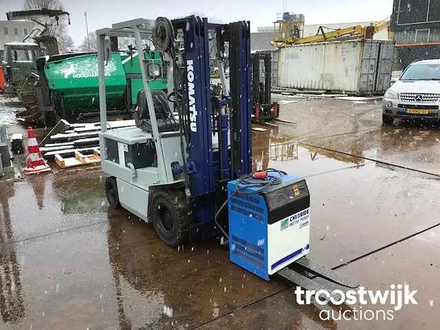 Forklift trucks - afbeelding 12 van  16