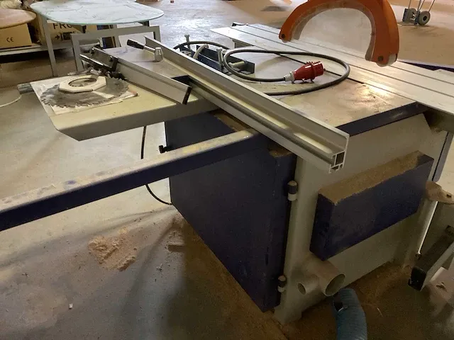 Formaatcirkelzaagmachine (c) - afbeelding 2 van  12