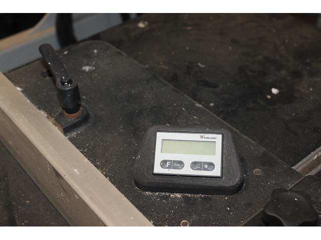 Formaatpaneelzaag robland z400 z4m. bouwjaar 2022. hoofdmotor 7,0 kw ritsmotor 1,3 kw. machinenr 26kl26407. - afbeelding 6 van  7