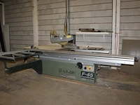 Formaatzaag altendorf type f-45. bouwjaar 1991. machinenummer 91-10-119. maximale doorsnede zaagblad 35 cm.