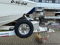 Formula racing offshore power boat, unieke wedstrijd boot - afbeelding 9 van  22