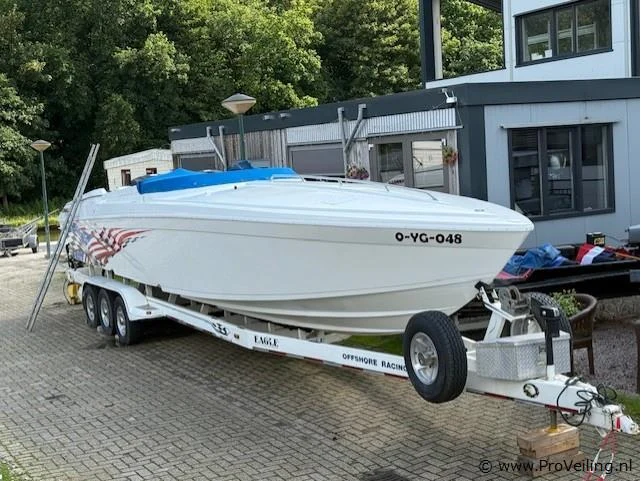 Veiling formula racing offshore power boat te leeuwarden