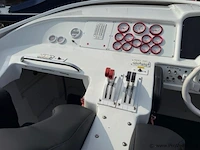 Formula racing offshore power boat, unieke wedstrijd boot - afbeelding 21 van  22