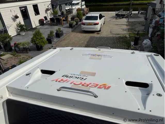 Formula racing offshore power boat, unieke wedstrijd boot - afbeelding 22 van  22