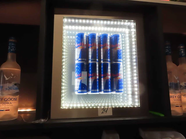 Forster - led display red bull - afbeelding 1 van  2