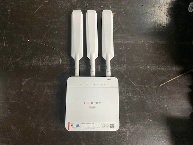 Fortinet 101f-ea fortiextender wifi extender (5x) - afbeelding 2 van  5
