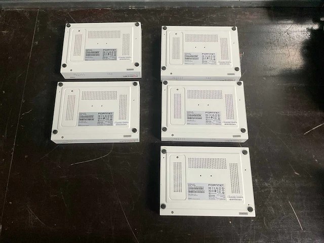 Fortinet fortigate 40f firewall (5x) - afbeelding 3 van  5