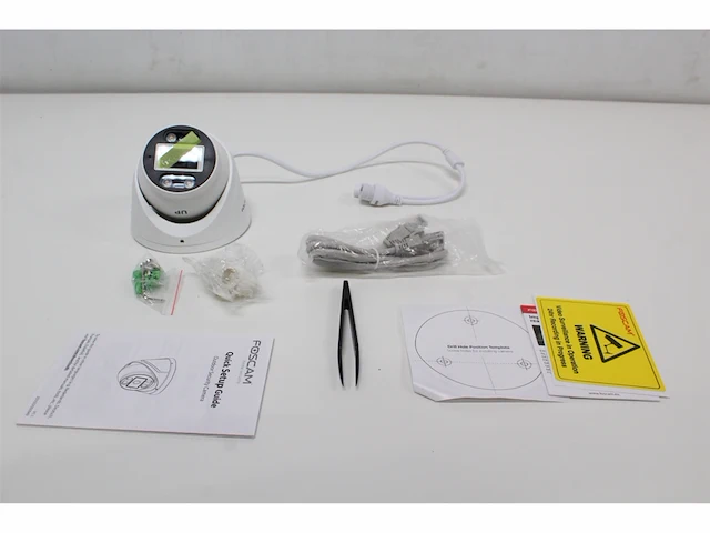 Foscam t8ep beveiligingscamera uhd poe ip camera geluid en lichtalarm wit - afbeelding 1 van  2