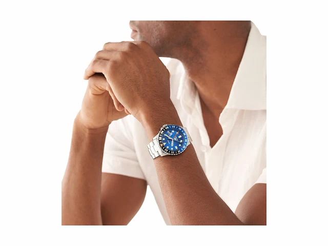 Fossil horloge voor mannen gmt movement with stainless steel grijstint zilvertint - afbeelding 3 van  4