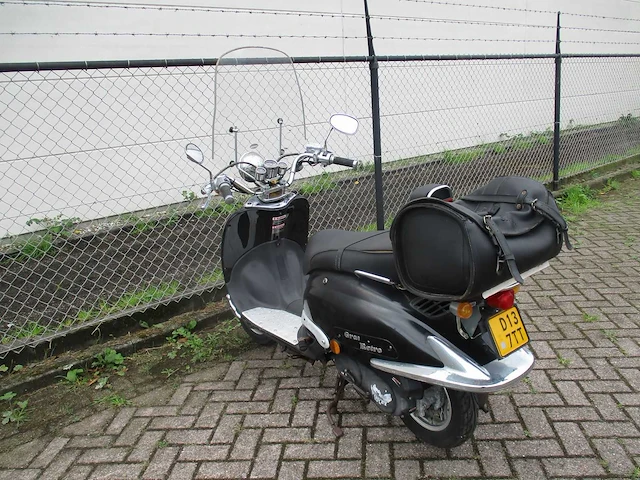 Fosti - bromscooter - grande retro ft50qte - scooter - afbeelding 2 van  11