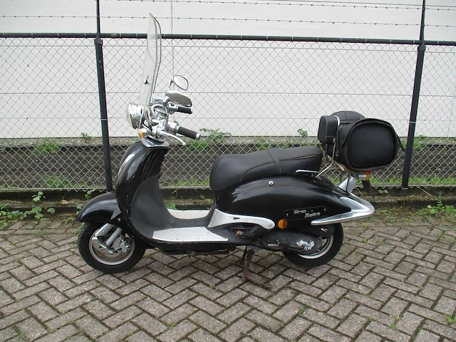 Fosti - bromscooter - grande retro ft50qte - scooter - afbeelding 1 van  11