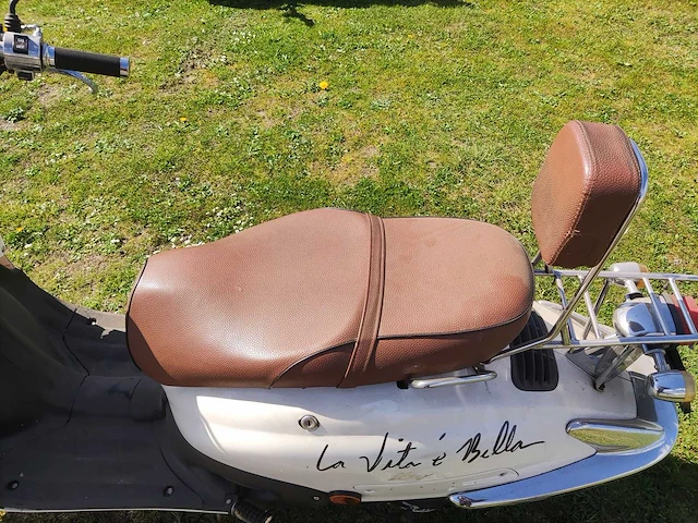 Fosti - scooter - afbeelding 2 van  12