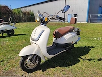 Fosti - scooter - afbeelding 1 van  12