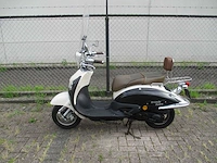 Fosti - snorscooter - grande retro ft50qte - scooter - afbeelding 1 van  11
