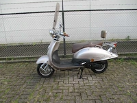 Fosti - snorscooter - grande retro ft50qte - scooter - afbeelding 1 van  11