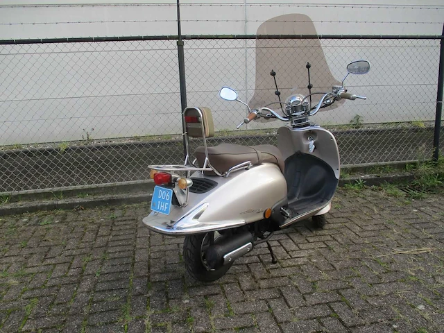 Fosti - snorscooter - grande retro ft50qte - scooter - afbeelding 9 van  11