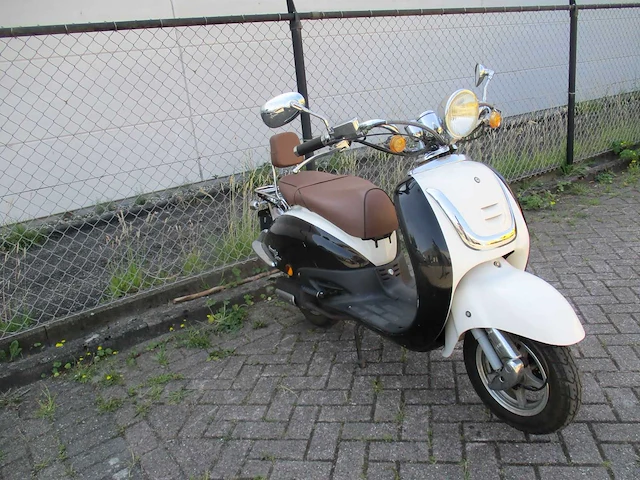 Fosti - snorscooter - grande retro ft50qte - scooter - afbeelding 7 van  11