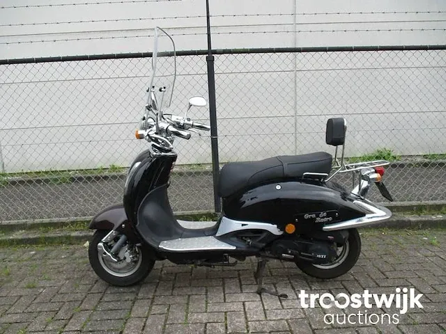 Fosti snorscooter grande retro ft50qte scooter - afbeelding 1 van  9