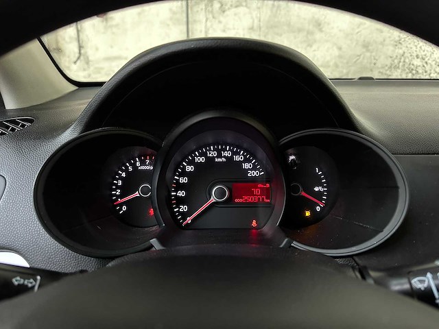 Foto! kia picanto 1.0 cvvt comfort p. 69pk 2012, 70-xtk-1 - afbeelding 13 van  34