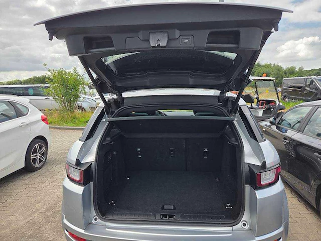 Foto peter aandacht land rover range rover evoque 2.0 td4 hse dynamic; ps-032-x - afbeelding 14 van  27