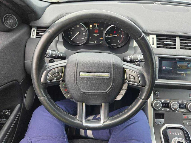 Foto peter aandacht land rover range rover evoque 2.0 td4 hse dynamic; ps-032-x - afbeelding 27 van  27