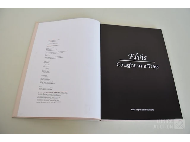 Fotoboek: "caught in a trap" - afbeelding 2 van  9