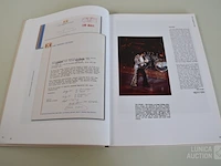 Fotoboek: "caught in a trap" - afbeelding 4 van  9