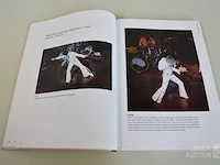Fotoboek: "caught in a trap" - afbeelding 5 van  9
