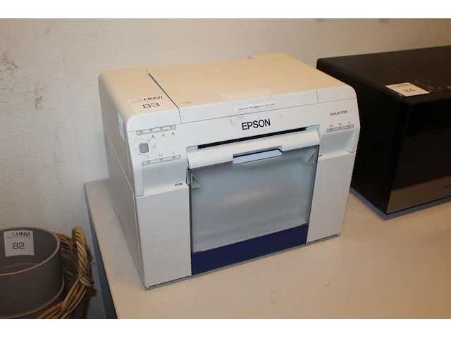 Fotoproductieprinter epson sure lab d700. - afbeelding 1 van  3