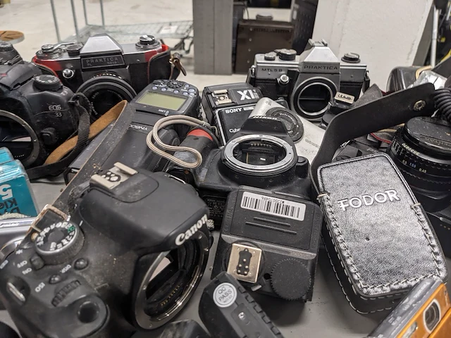 Fototoestellen + benodigdheden., canon, pratica, olimpus - afbeelding 4 van  20