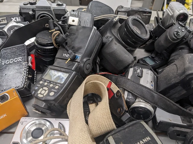 Fototoestellen + benodigdheden., canon, pratica, olimpus - afbeelding 20 van  20