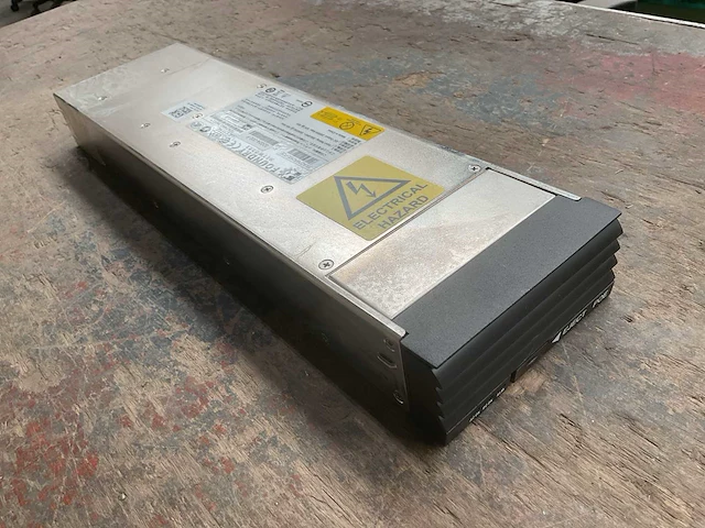 Foundry networks voedingseenheid - afbeelding 1 van  6
