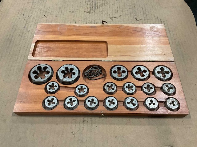 Four star thread repair kit - afbeelding 2 van  5