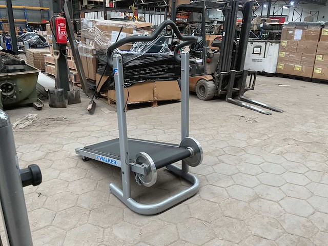 Fp walkerplus opklapbare loopband - afbeelding 2 van  5