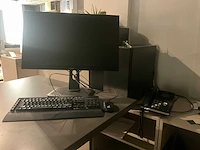 Fractal f1-ca-def-rnc bk desktop met monitor - afbeelding 1 van  7