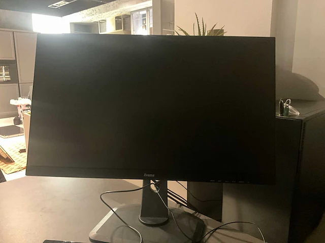 Fractal f1-ca-def-rnc bk desktop met monitor - afbeelding 2 van  7