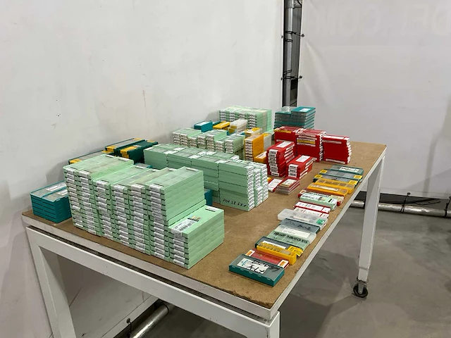 Fraisa - partij boren, kernkoppen en toebehoren - afbeelding 18 van  31