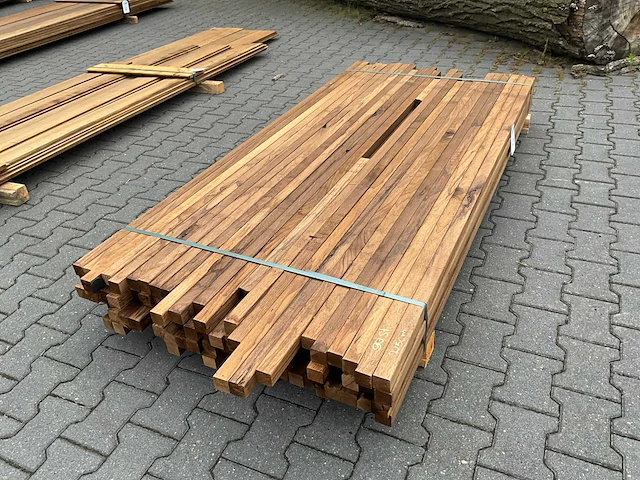 Frake gevelbekleding geschaafd (2150x40x40mm) (90x) - afbeelding 4 van  4