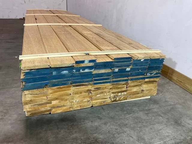 Fraké plank met mes en groef 390x14.7x2 cm (33x) - afbeelding 3 van  6