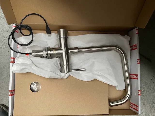 Franke pollux 3 in 1 kokend water kraan met touch bediening met combi s boiler - afbeelding 2 van  8