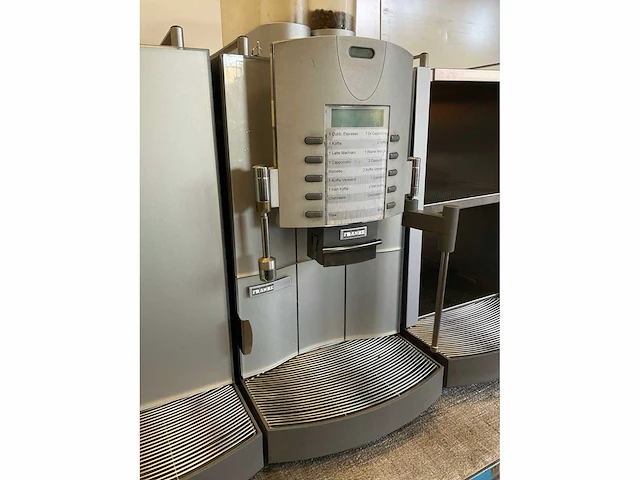 Franke spectra s koffiemachine + melkkoeler + kopjeswarmer - afbeelding 8 van  16