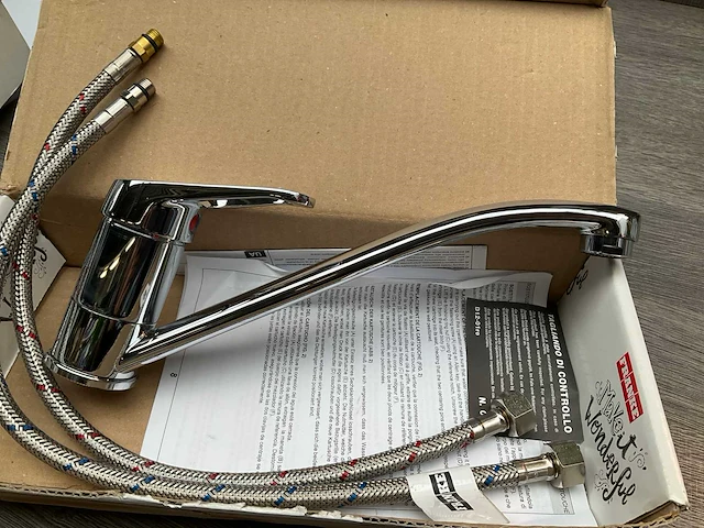 Franke spider keukenmengkraan met lage uitloop - afbeelding 2 van  6