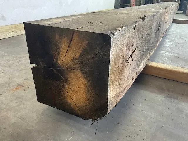 Frans eikenhouten balk gedroogd 403x29x29 cm - afbeelding 3 van  5