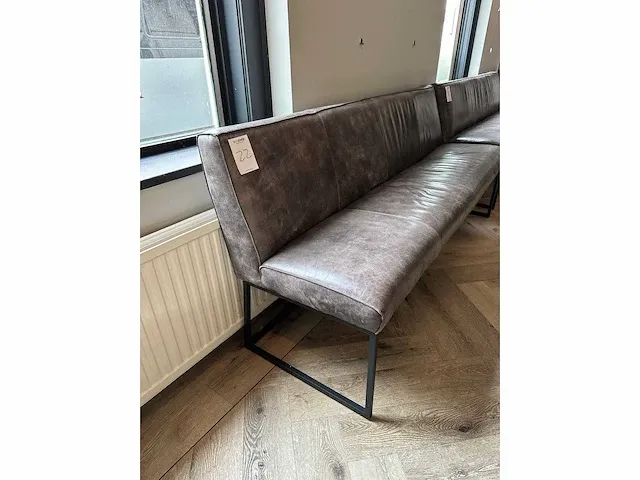 Fred de la bretoniere - lederen restaurant bank - afbeelding 2 van  4