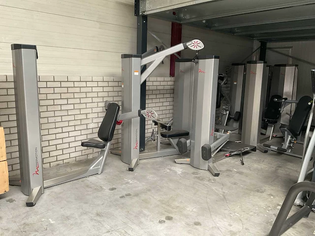 Freemotion set krachttraining apparatuur - afbeelding 1 van  17