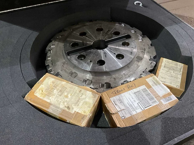Freesblad rondnaadfrees geldop 700mm widia beitelplaatjes - afbeelding 1 van  5