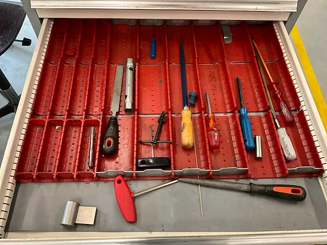 Freesgereedschap + toebehoren - afbeelding 6 van  7