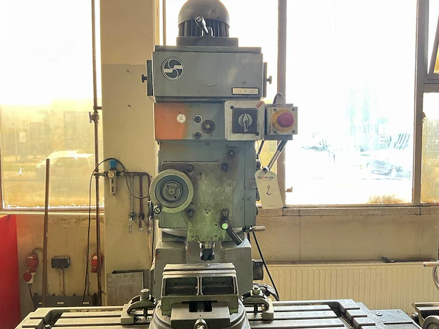 Freesmachine - afbeelding 8 van  11