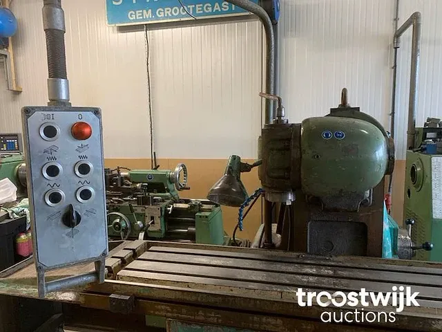 Freesmachine - afbeelding 7 van  12